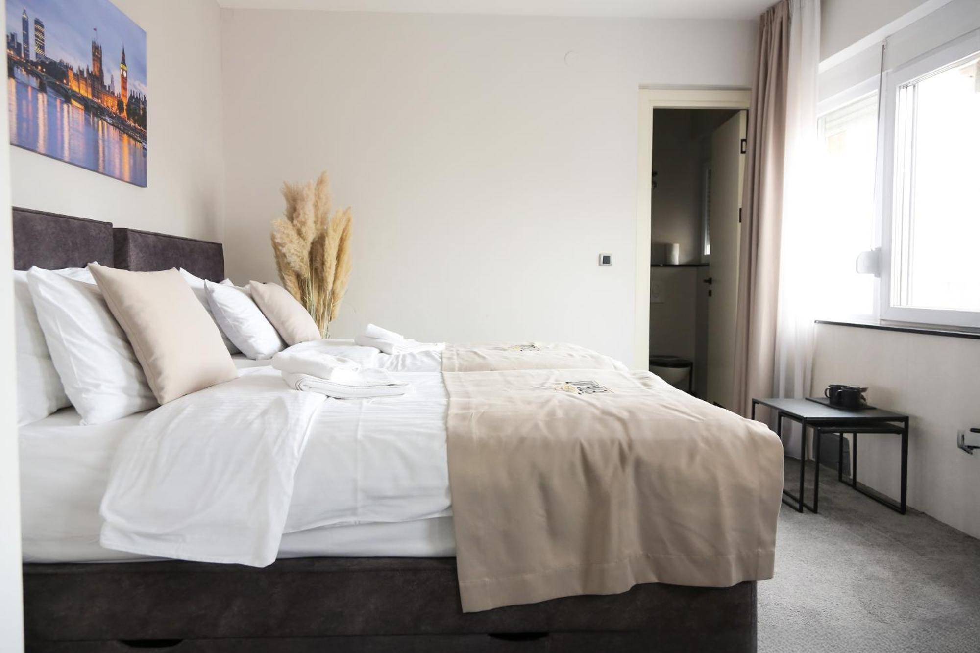 Templum Apartments - Slavija Square Belgrado Exterior foto