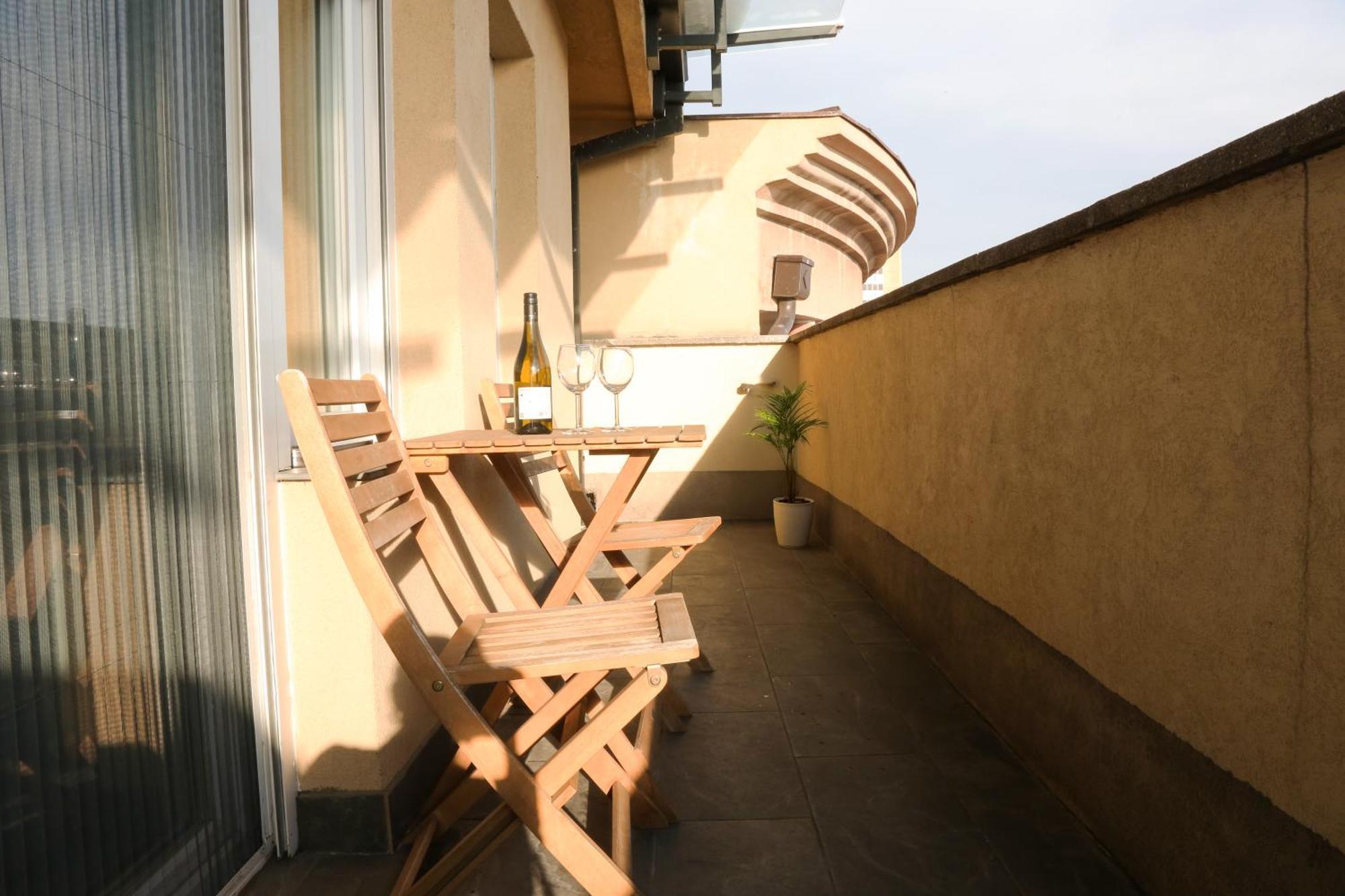 Templum Apartments - Slavija Square Belgrado Exterior foto