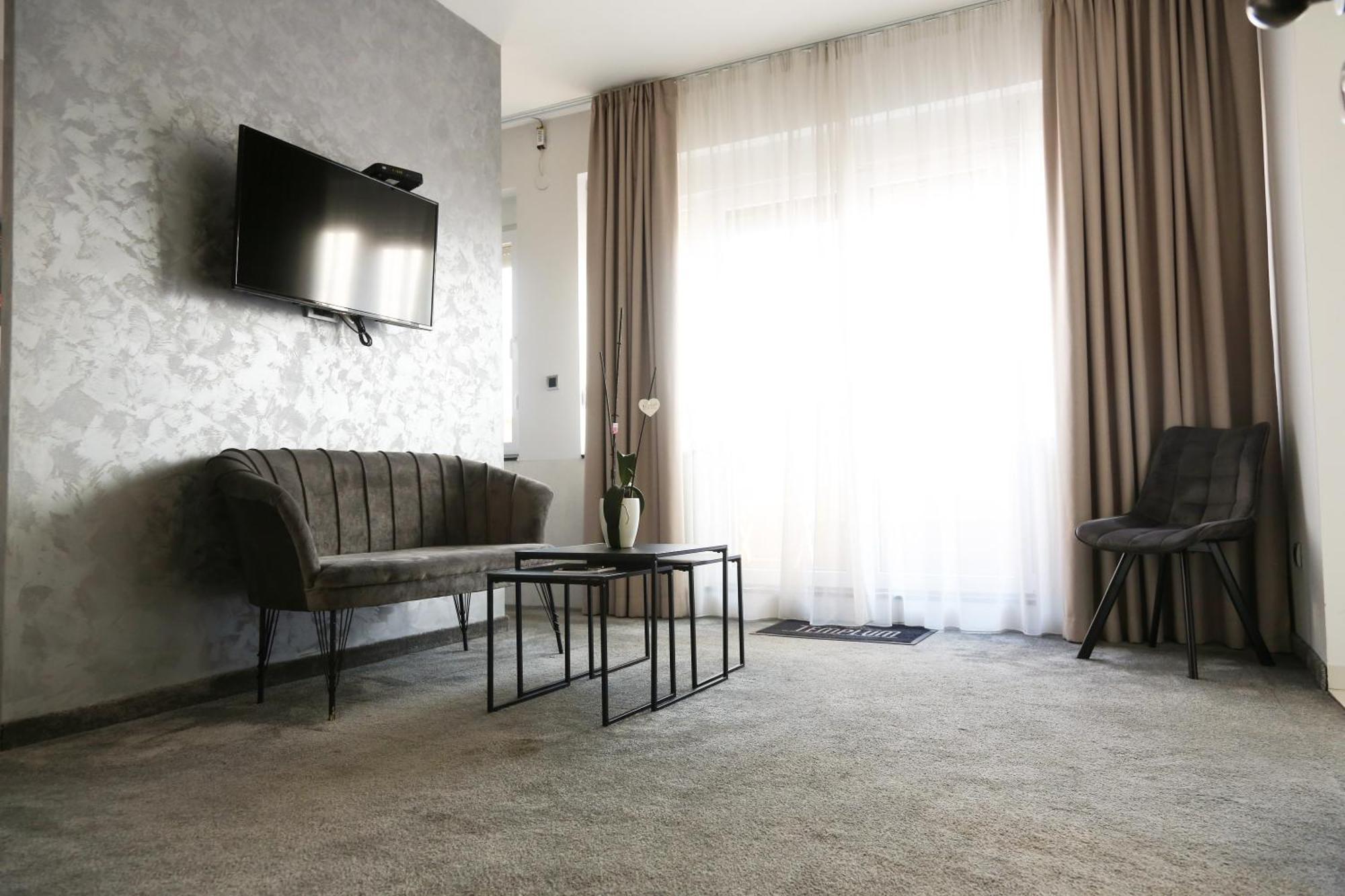 Templum Apartments - Slavija Square Belgrado Exterior foto